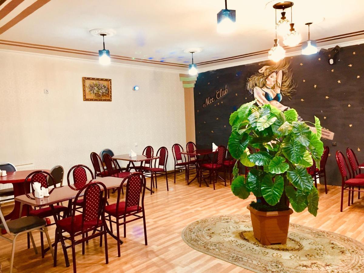 Hotel Nice Tiflis Exterior foto